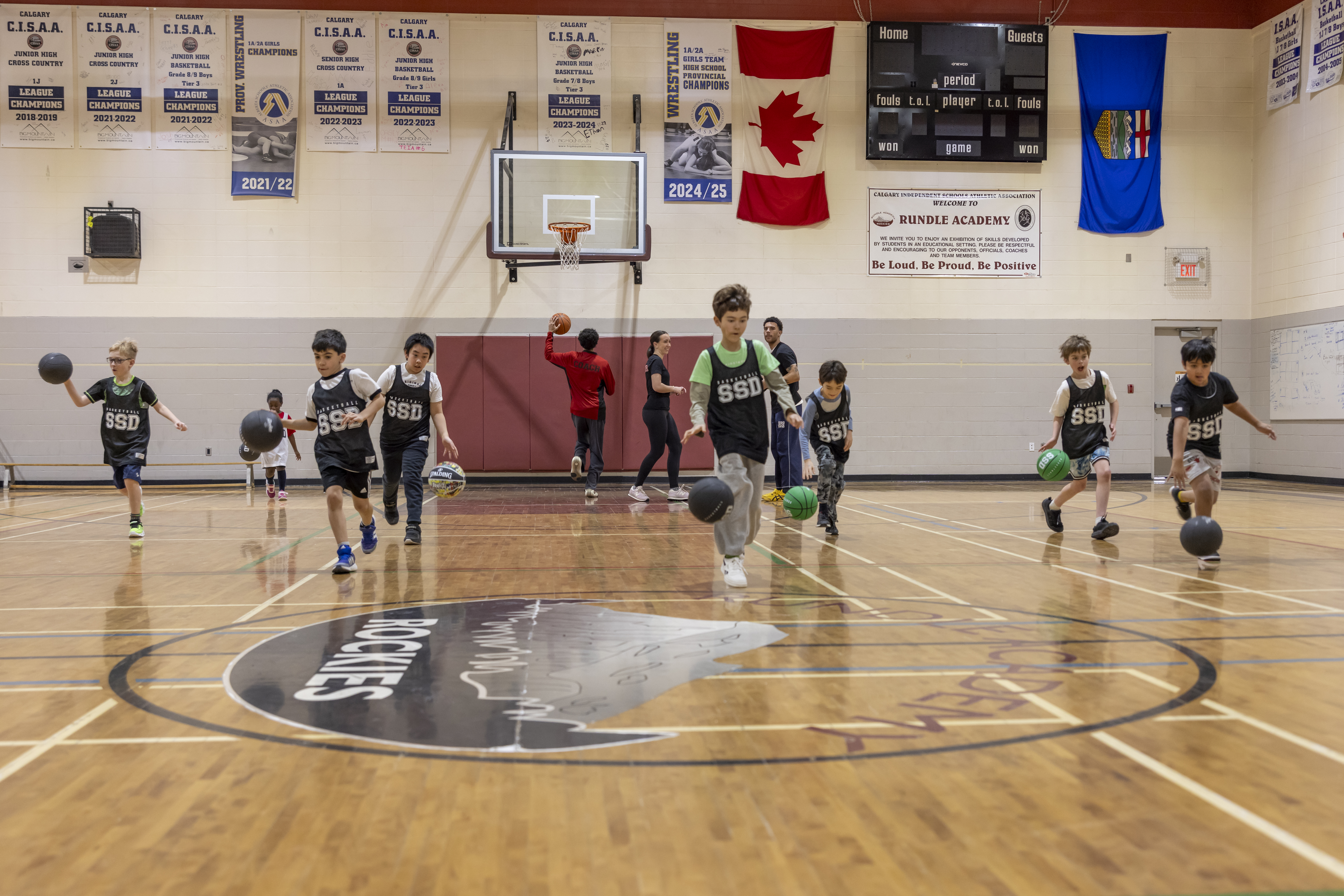 Stryker Basketball athlete executing a play on court